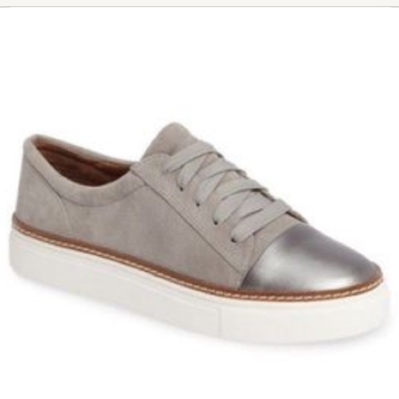 Caslon Nordstrom Camden Style Women’s Gray Suede Silver Toe Sneaker Size 5.5 EUC - Picture 1 of 9
